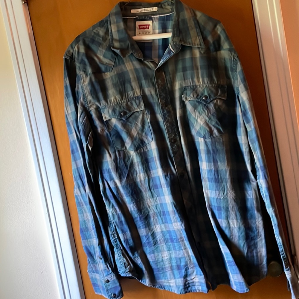 XL Levi’s western shirt